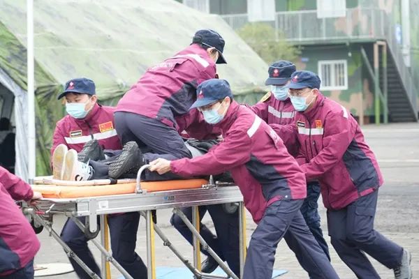 国家中医疫病防治队川渝联合实战演练在重庆举行 国家中医疫病防治队川渝联合实战演练在重庆举行