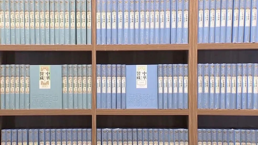 央视《新闻直播间》 | 这本中医药“宝典”里,藏着濒临失传的养生古籍! 央视《新闻直播间》 | 这本中医药“宝典”里,藏着濒临失传的养生古籍!
