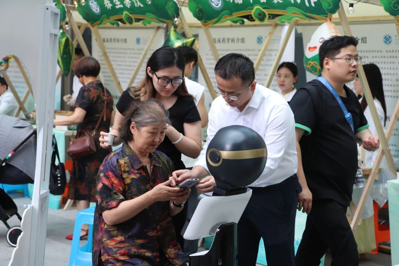 15秒完成体质辨识，年服务患者超2万人次！中医数字健康人“安诊儿”让中医触手可及