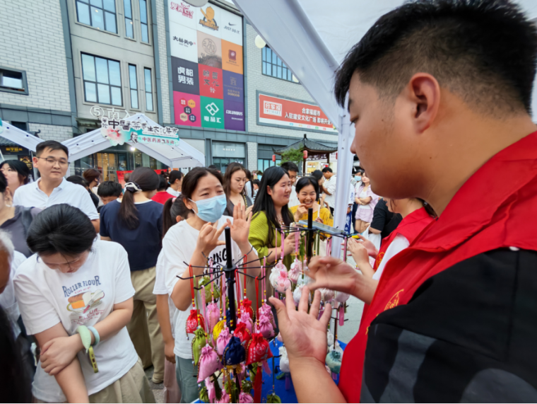 说药名赢香囊！华佗中医药养生文化集市在安徽亳州开市啦～