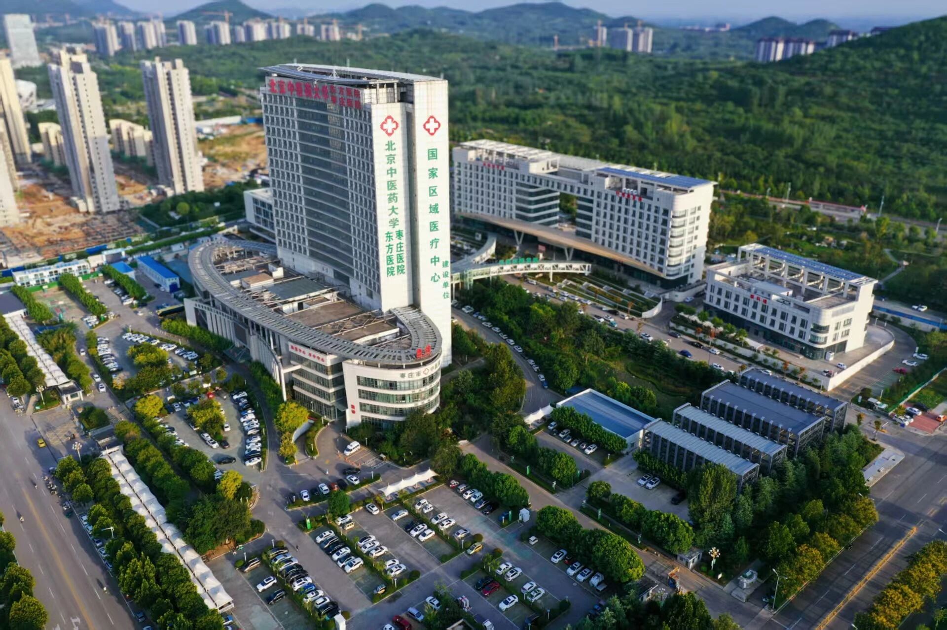 “十四五”成果巡礼·国家区域医疗中心建设｜充分激发人才活力！北京中医药大学东方医院枣庄医院唤活中医“精气神”