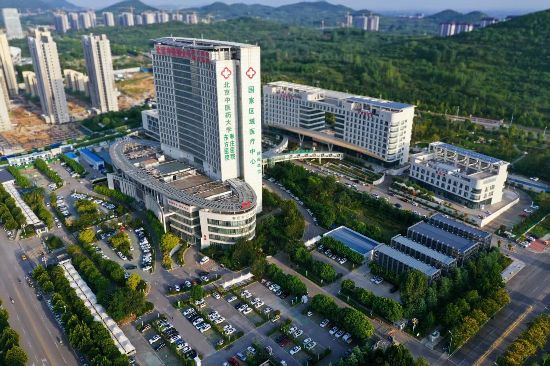 “十四五”成果巡礼·国家区域医疗中心建设｜充分激发人才活力！北京中医药大学东方医院枣庄医院唤活中医“精气神”