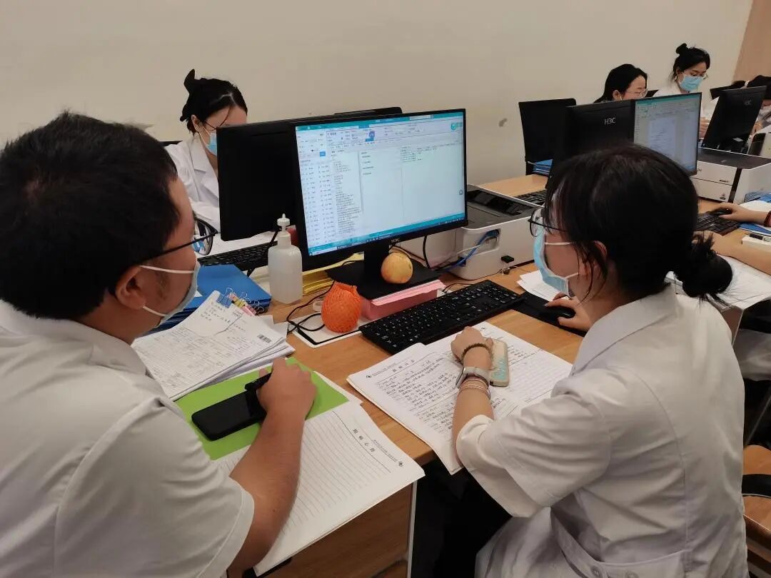 从“中医学生”到“放心医生”!贵州省101名农村订单定向中医学生上岗 从“中医学生”到“放心医生”!贵州省101名农村订单定向中医学生上岗