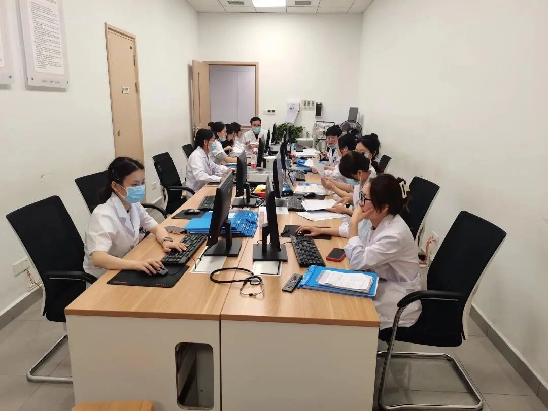 从“中医学生”到“放心医生”!贵州省101名农村订单定向中医学生上岗 从“中医学生”到“放心医生”!贵州省101名农村订单定向中医学生上岗