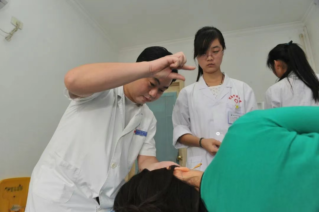 “十四五”成果巡礼·中医药民生温度｜河南郑州市中医院如何铺就中医药惠民绿色快车道？