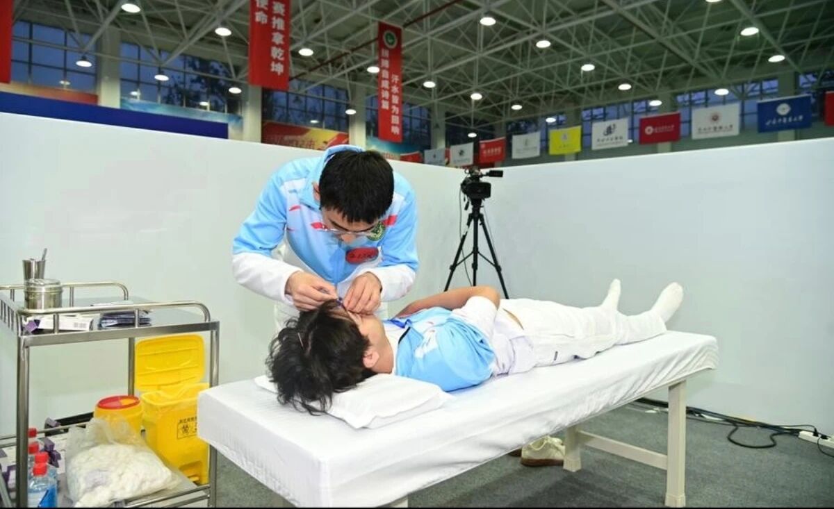 以赛促学,以技会友!2025华佗杯全国高等院校针灸推拿临床技能大赛结果出炉 以赛促学,以技会友!2025华佗杯全国高等院校针灸推拿临床技能大赛结果出炉