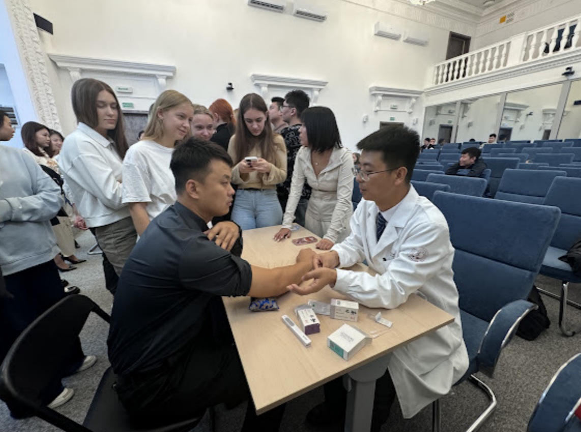 岐黄智慧在明斯克绽放光彩！中国—白俄罗斯中医药合作结出“五个一”硕果