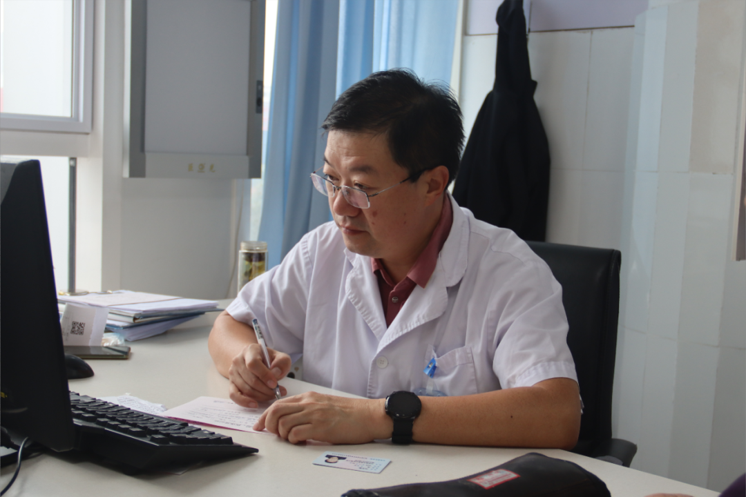 “能用一根针解决的问题，坚决不用两根针！”他用银针妙手守护基层百姓安康