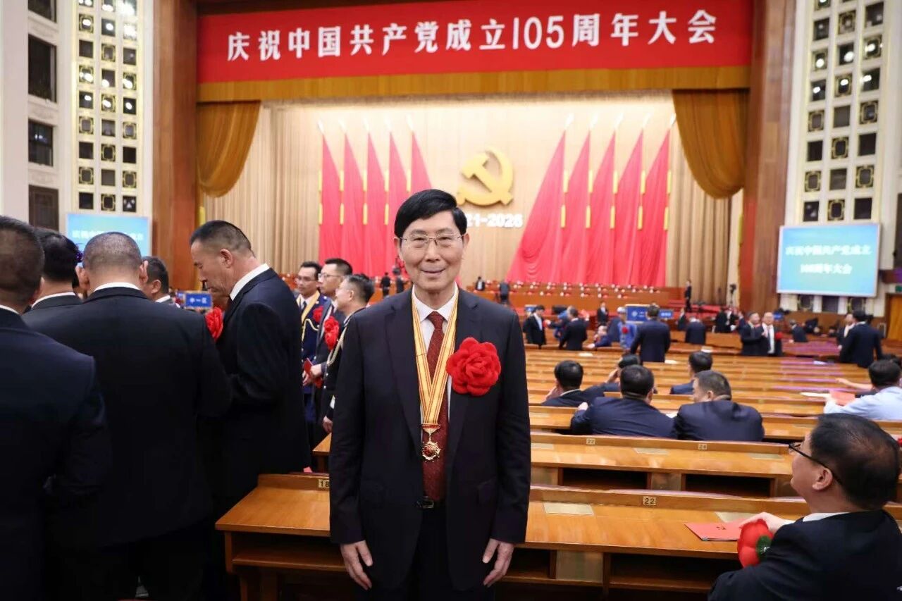 全国优秀共产党员|把“国家需要”作为人生方向!陈凯先:一生只为“中国药” 全国优秀共产党员|把“国家需要”作为人生方向!陈凯先:一生只为“中国药”