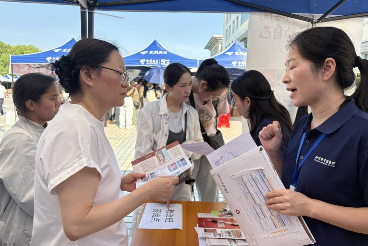 56岁退休女高工重上大一！阔别40年再战高考，只为圆一个中医梦