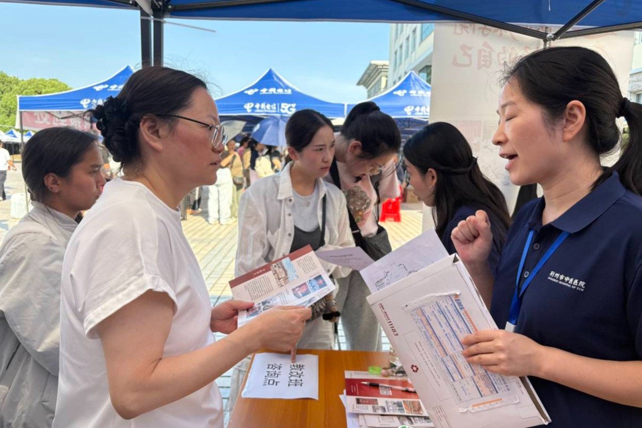 56岁退休女高工重上大一！阔别40年再战高考，只为圆一个中医梦