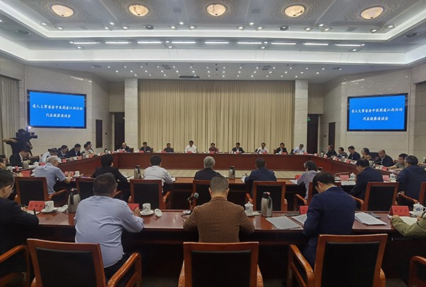 江西召开中医药看江西活动代表视察座谈会